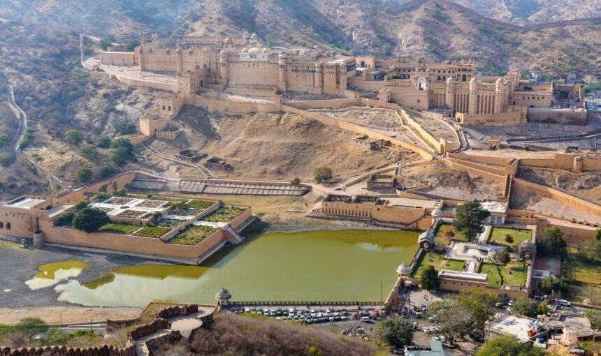 Explore Jaipur Like a Local: Hidden Gems & Royal Experiences