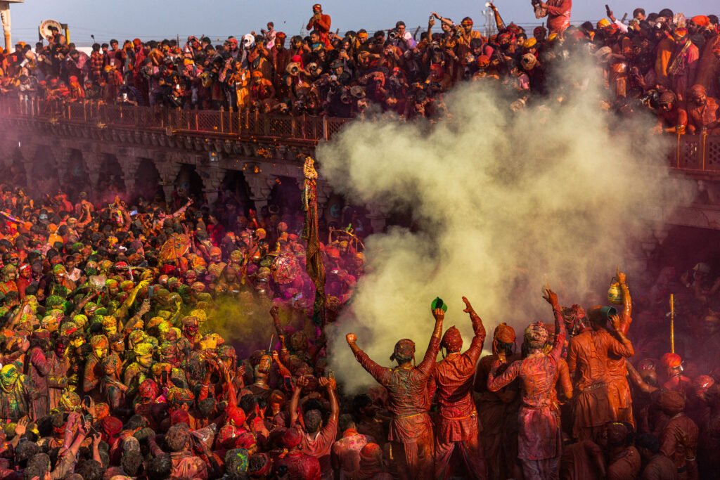 mathura holi