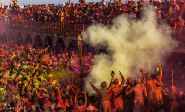 mathura holi