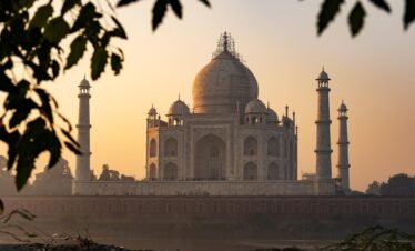 Agra Tour Package from Lucknow