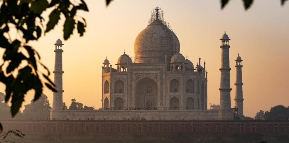 Agra Tour Package from Lucknow